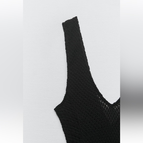 Zara LONG V-NECK DRESS WITH STRAPS. Black. Sizes S, M. New with Tags. - Picture 7 of 9